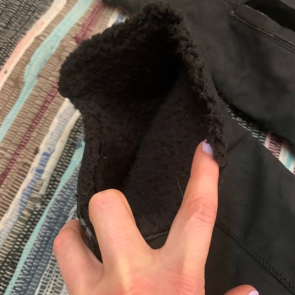 Roxy Boots - Picture 4 of 4